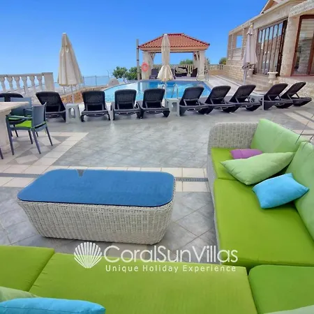 Elegant Huge Large Pool, Ideal For Weddings Villa *