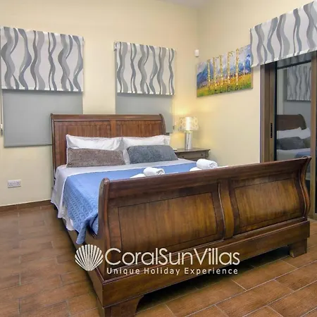 Elegant Huge Large Pool, Ideal For Weddings Villa Káthikasz