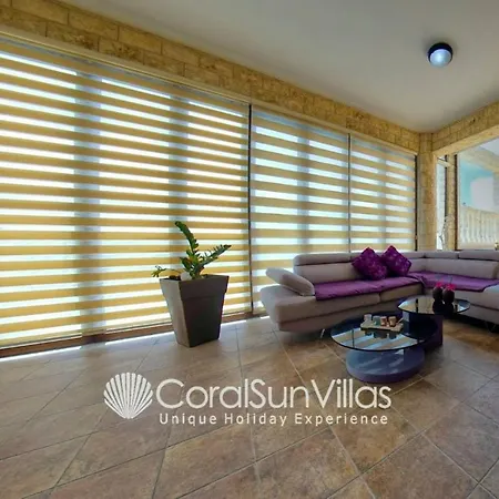 Elegant Huge Large Pool, Ideal For Weddings Villa Káthikasz