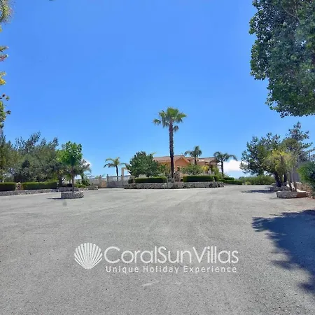 Villa Elegant Huge Large Pool, Ideal For Weddings Káthikasz