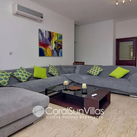 Elegant Huge Large Pool, Ideal For Weddings Βίλα Κάθηκας