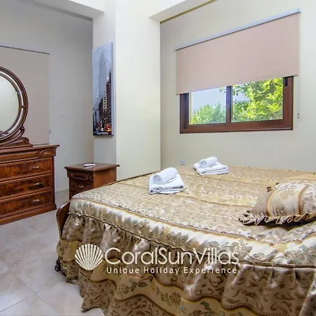 Elegant Huge Large Pool, Ideal For Weddings Βίλα