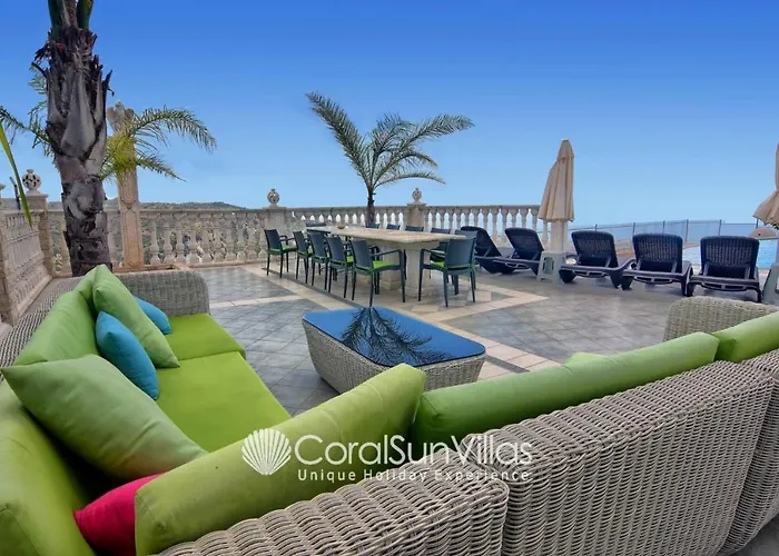 Вилла Elegant Huge Large Pool, Ideal For Weddings