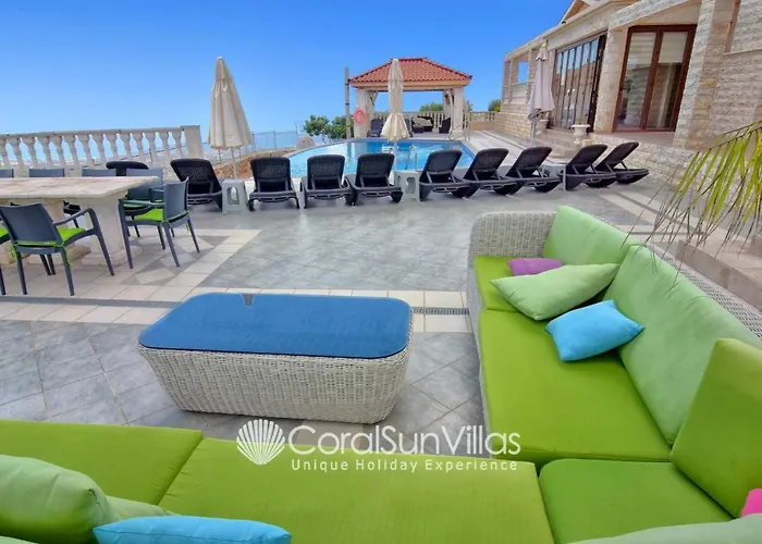 Elegant Huge Large Pool, Ideal For Weddings Vila *