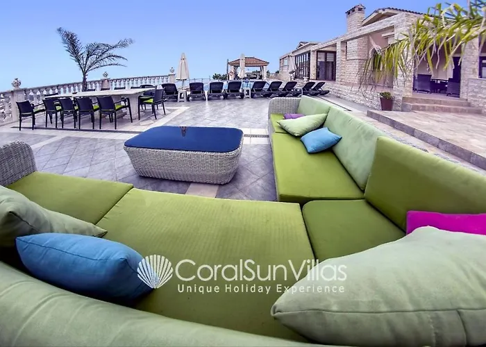 Elegant Huge Large Pool, Ideal For Weddings Вилла *