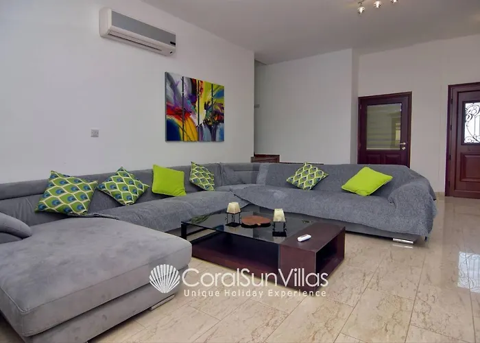 Elegant Huge Large Pool, Ideal For Weddings Vila Kathikas