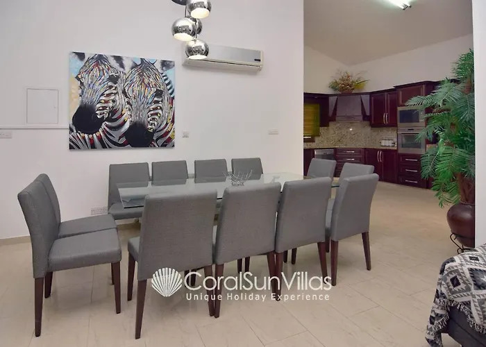 Elegant Huge Large Pool, Ideal For Weddings Vila Kathikas