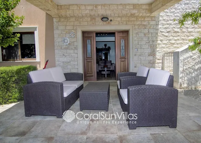 Elegant Huge Large Pool, Ideal For Weddings Вилла