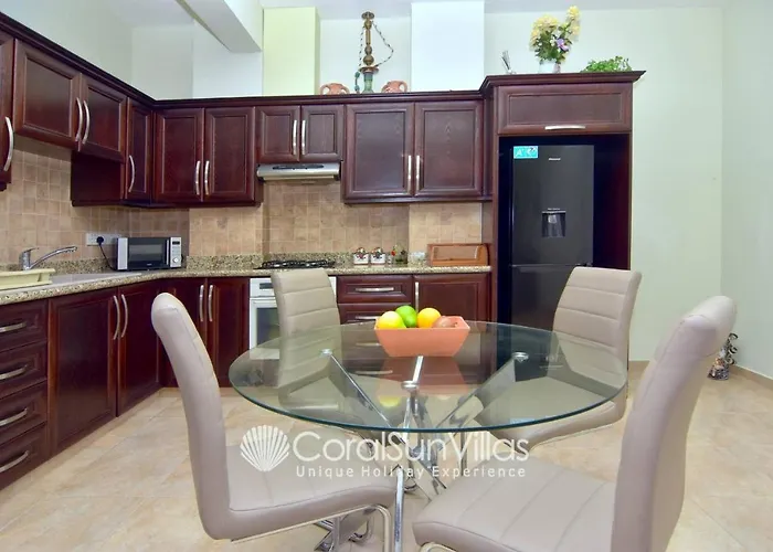 Vila Elegant Huge Large Pool, Ideal For Weddings *